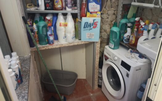 Semindipendente con verandina